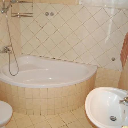 Bdis 2 Apartment *